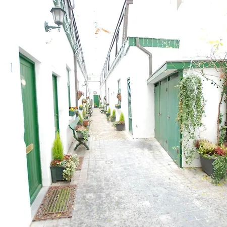 The 16th Century Horse Alley Apartamento